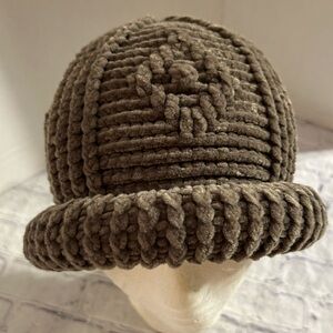 THE SCALA COLLECTION TAUPE COLOR ROLLED RIM ACRYLIC WOMEN’S KNIT STYLE HAT O/S